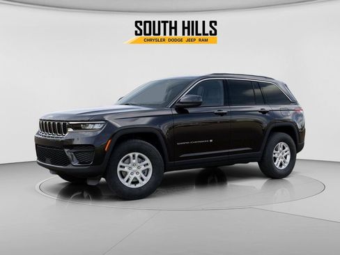 New 2025 Jeep Grand Cherokee Laredo AWD/4WD image 2