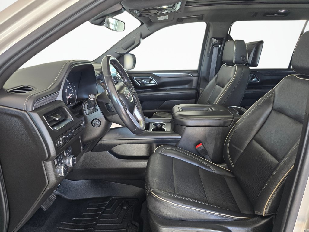 Used 2021 GMC Yukon XL SLT w/ SLT Premium Package AWD/4WD image 17