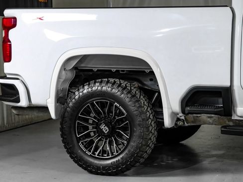 Used 2022 Chevrolet Silverado 2500 LT AWD/4WD image 7