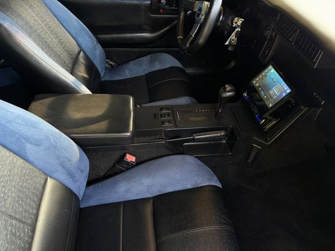 Used 1989 Chevrolet Camaro IROC-Z RWD image 21