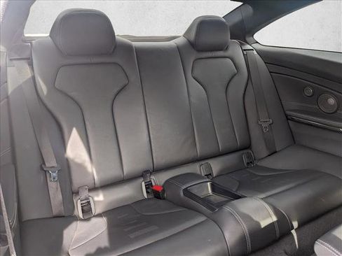 Used 2019 BMW M4 Coupe image 16