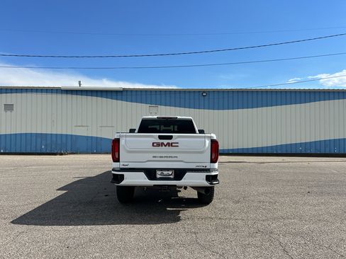 Certified 2022 GMC Sierra 3500 AT4 w/ AT4 Preferred Package AWD/4WD image 10