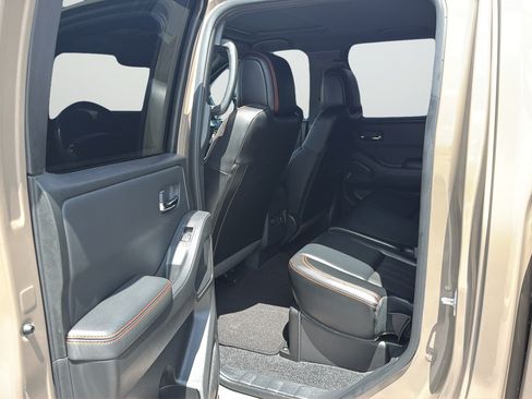 Used 2023 Nissan Frontier Pro-X w/ Pro-X Premium Package RWD image 21