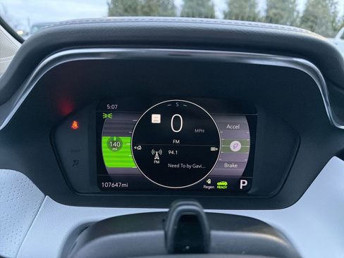 Used 2022 Chevrolet Bolt EUV Premier w/ Launch Edition image 12