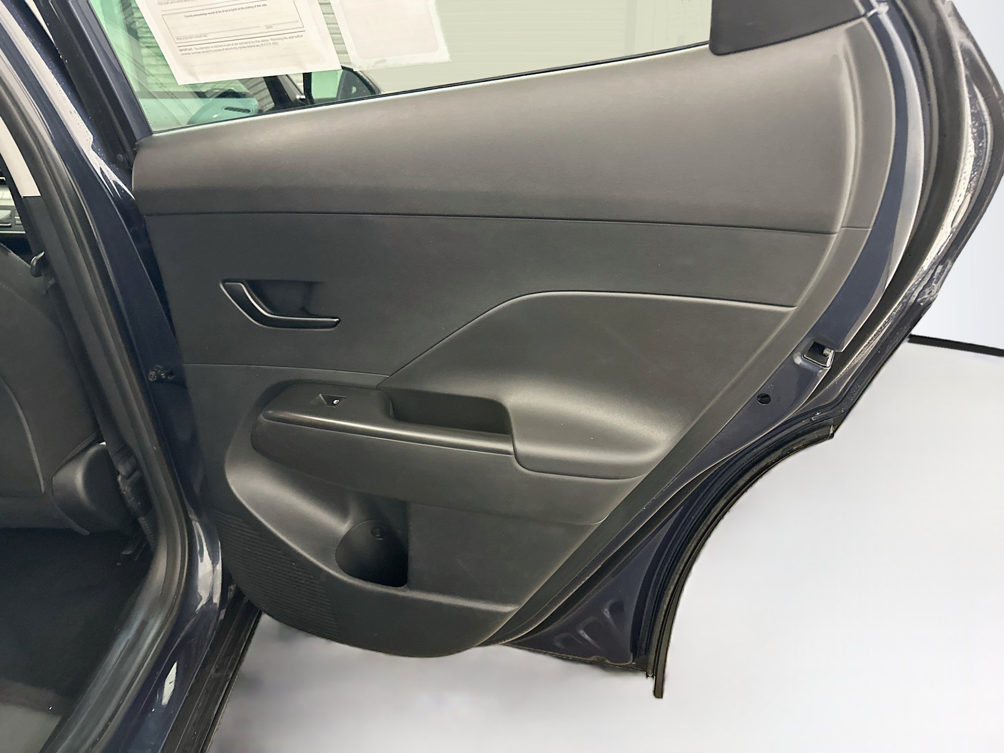 Used 2025 Hyundai Kona SEL AWD/4WD image 31
