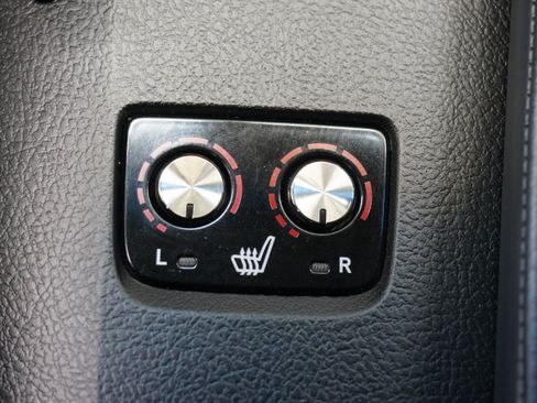 Used 2014 Toyota Avalon XLE Premium FWD image 22