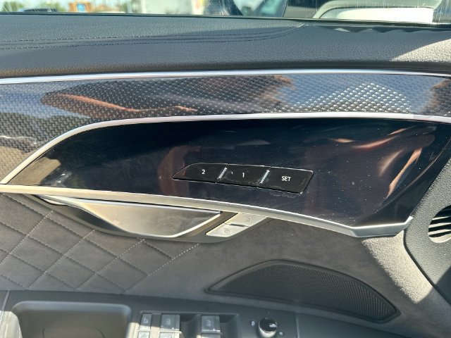 Used 2023 Audi S8 w/ S8 Executive Package AWD/4WD image 54