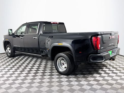 Used 2023 GMC Sierra 3500 Denali w/ Denali Ultimate Package image 6