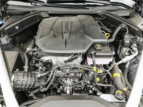 Used 2026 Genesis G70 2.5T RWD image 12