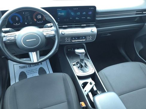 Used 2025 Hyundai Kona SEL FWD image 24