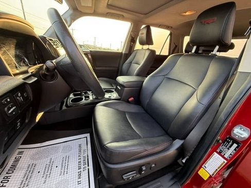 Used 2021 Toyota 4Runner TRD Off-Road Premium w/ Moonroof Package AWD/4WD image 10