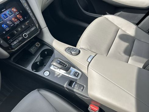 Certified 2025 INFINITI QX50 Luxe AWD/4WD image 22