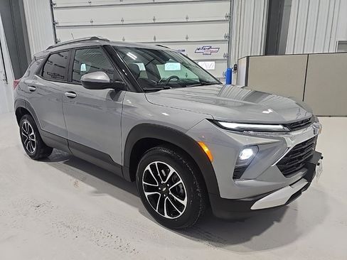 Used 2025 Chevrolet TrailBlazer LT image 10