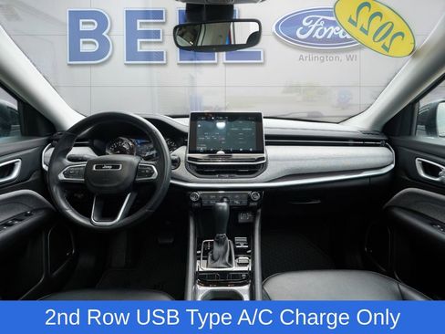 Used 2022 Jeep Compass Latitude w/ Sun and Sound Group AWD/4WD image 18