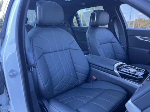 Used 2025 BMW i7 eDrive50 w/ M Sport Package image 36