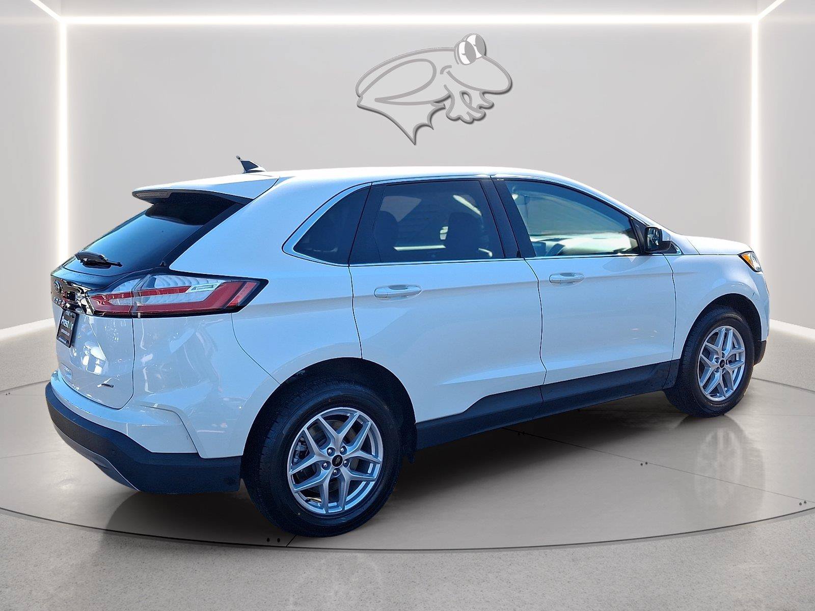 Used 2024 Ford Edge SEL w/ Convenience Package AWD/4WD image 5