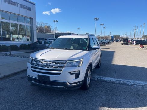 Used 2018 Ford Explorer Limited w/ Equipment Group 301A image 7
