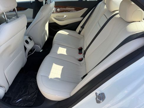 Certified 2017 Mercedes-Benz E 300 4MATIC image 11