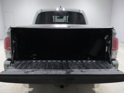 Used 2023 Toyota Tacoma TRD Sport w/ Technology Package image 5