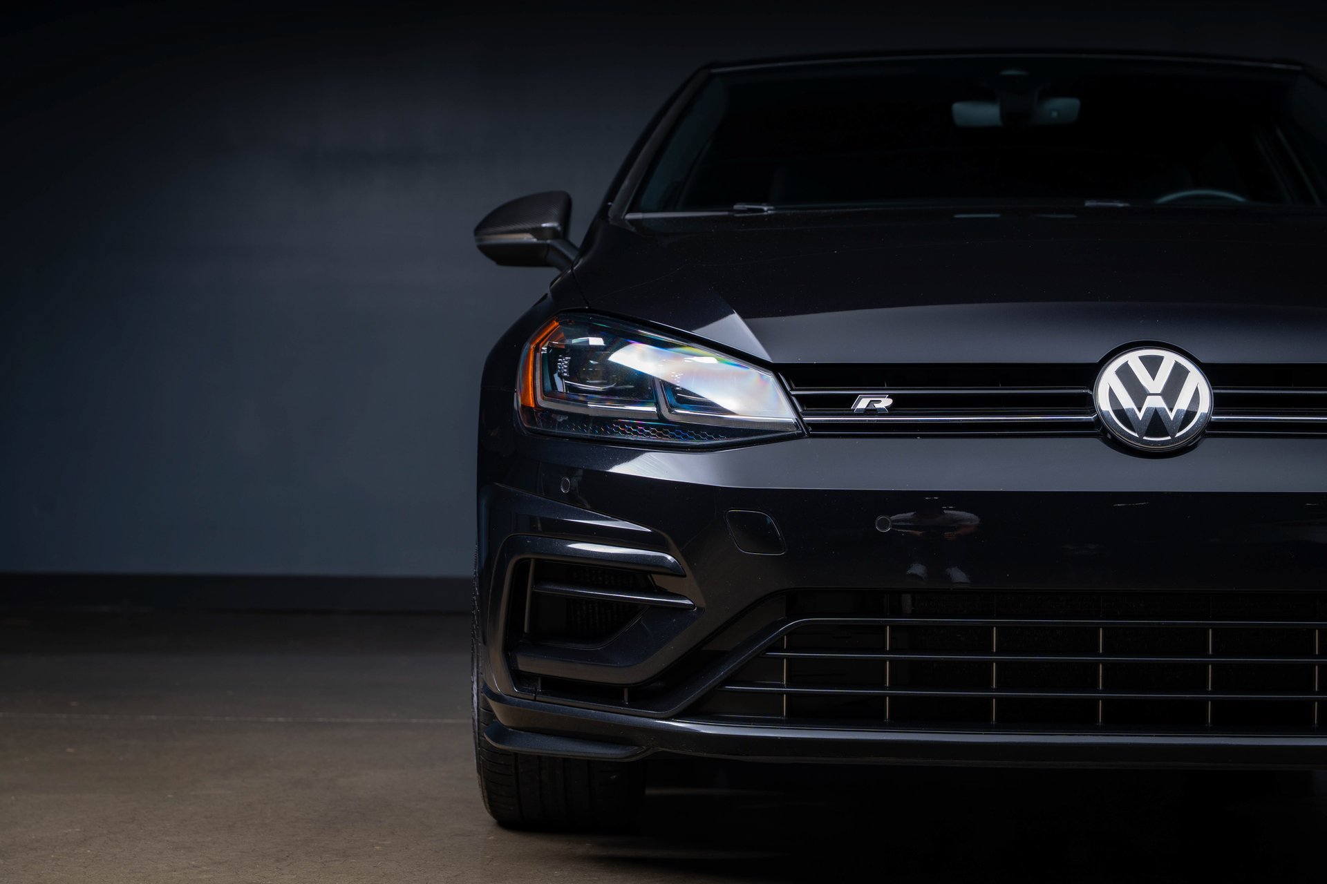 Used 2019 Volkswagen Golf R 4-Door AWD/4WD image 6