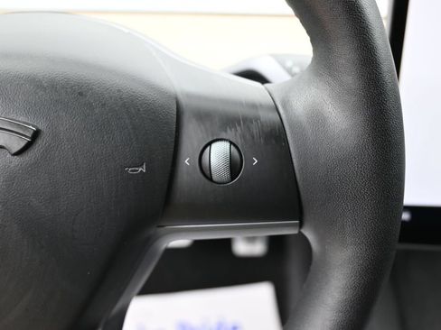 Used 2022 Tesla Model 3 RWD image 19