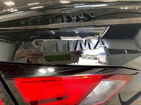 Used 2022 Nissan Altima 2.5 SR w/ Midnight Edition Package FWD image 39