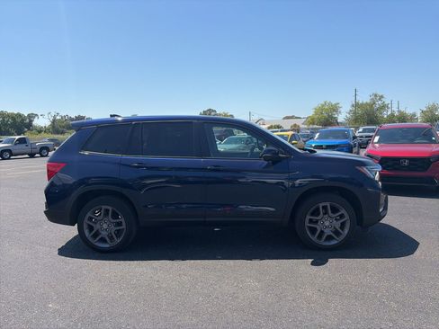 Used 2023 Honda Passport EX-L image 8