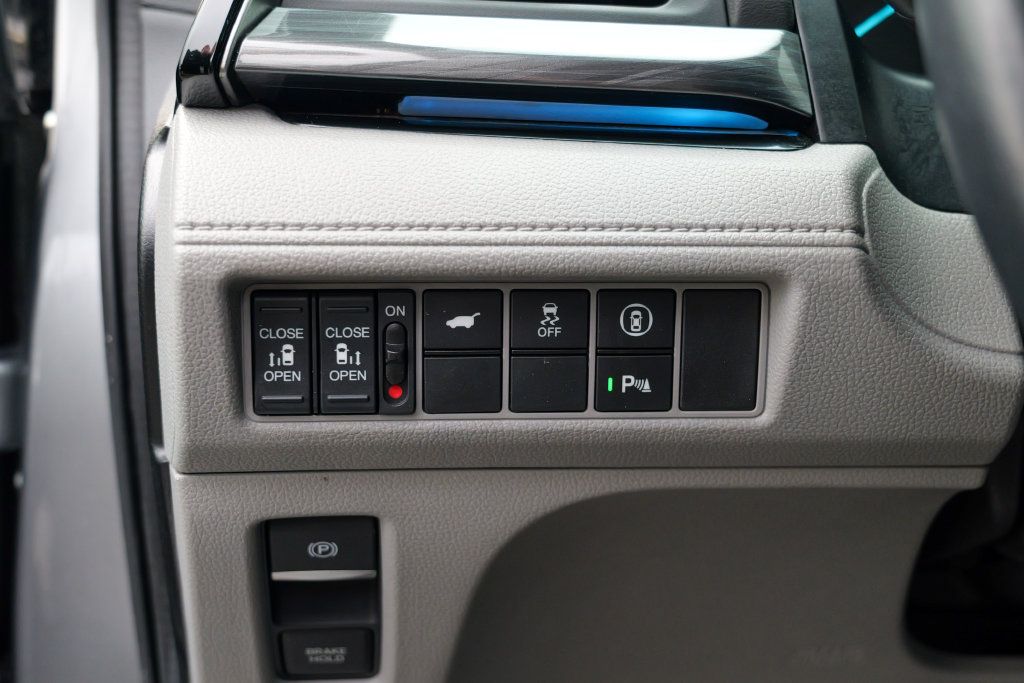 Used 2024 Honda Odyssey Elite image 55