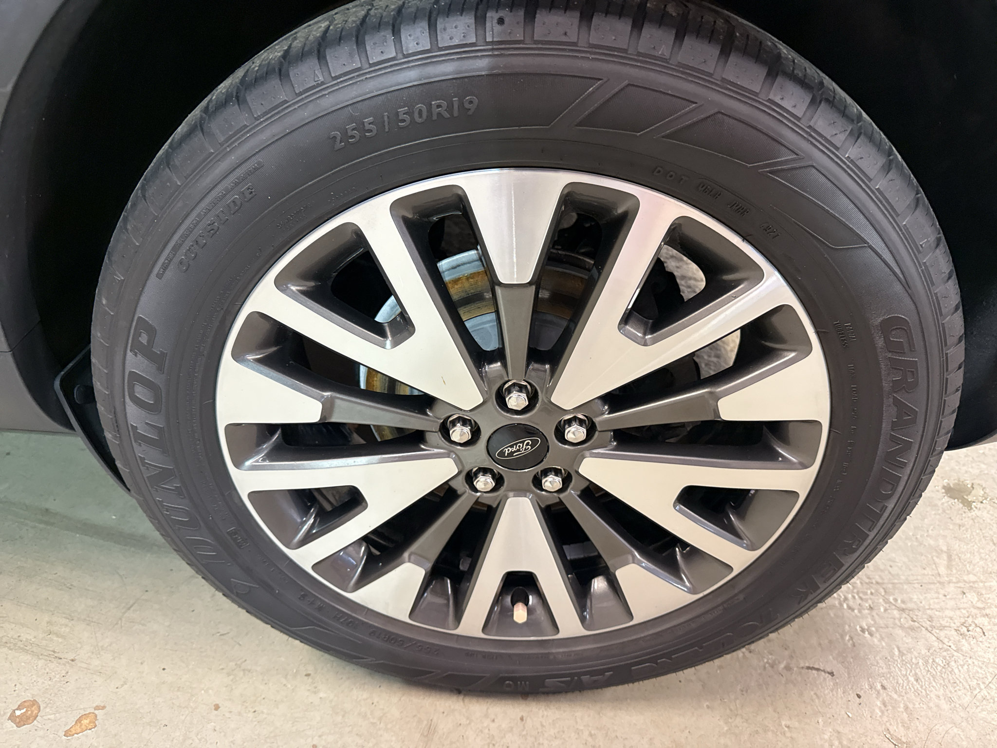 Used 2020 Ford Escape Titanium AWD/4WD image 38