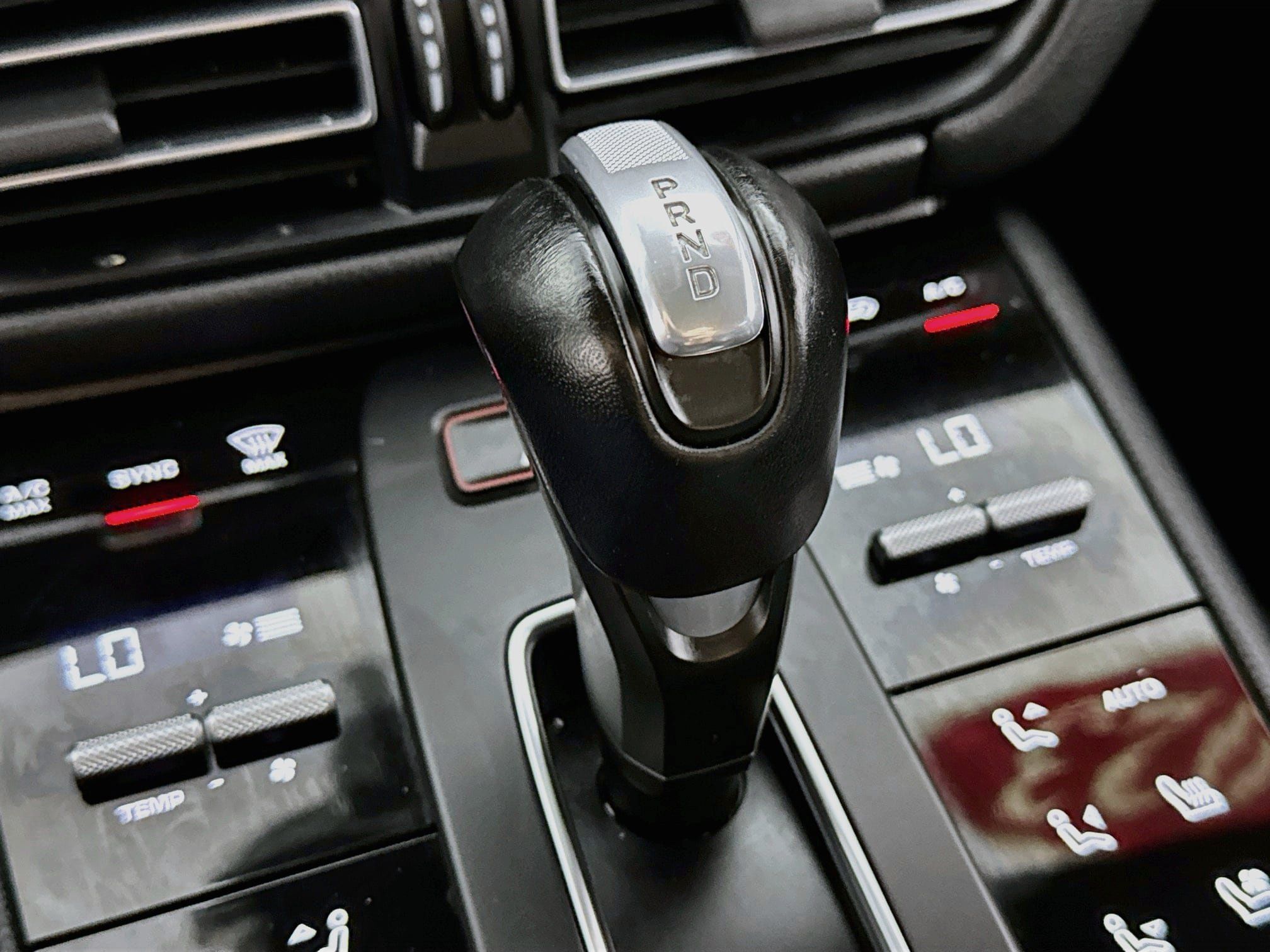Used 2023 Porsche Macan AWD/4WD image 20