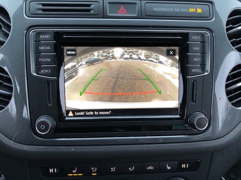 Used 2017 Volkswagen Tiguan Sport image 26