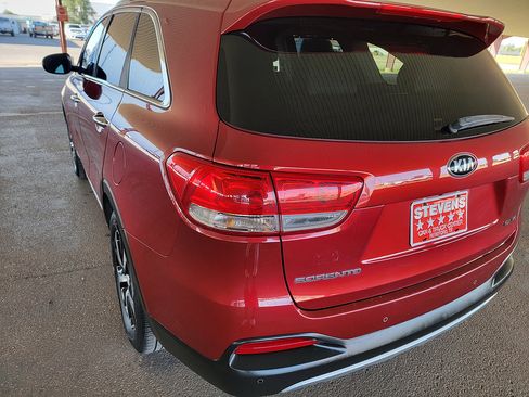 Used 2018 Kia Sorento EX AWD/4WD image 10