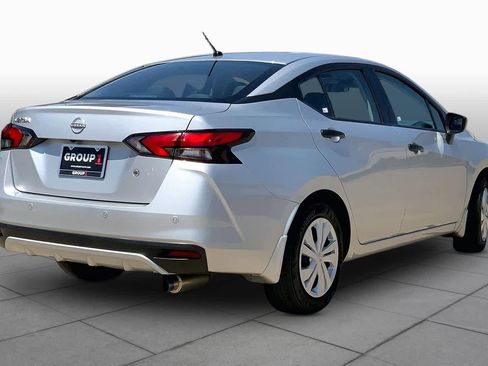Used 2024 Nissan Versa S FWD image 13