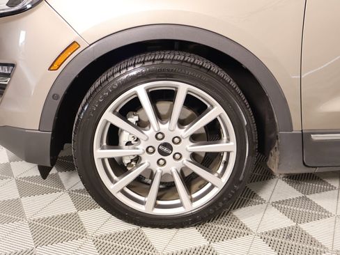 Used 2019 Lincoln MKC Reserve w/ MKC Technology Package FWD image 18