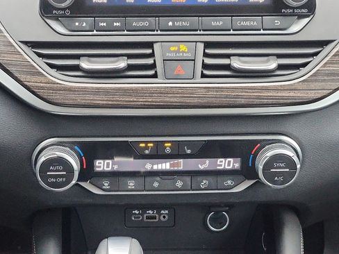 Used 2021 Nissan Altima 2.5 Platinum image 18