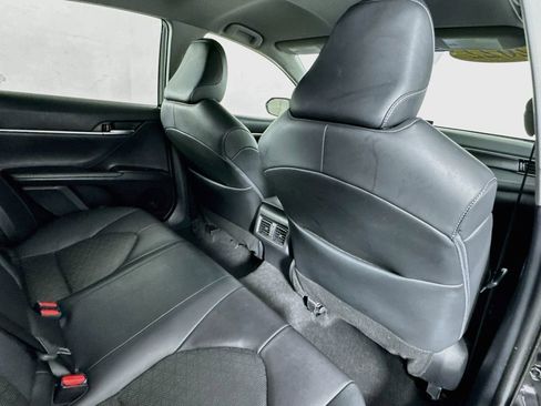 Used 2022 Toyota Camry XSE FWD image 28