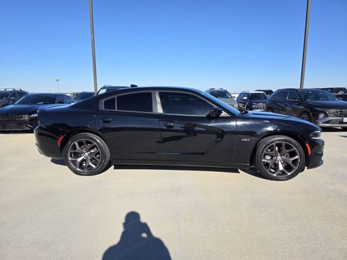 Used 2018 Dodge Charger R/T w/ Plus Group image 5
