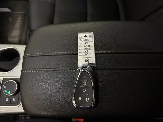 Certified 2024 Chevrolet Blazer LT FWD image 22