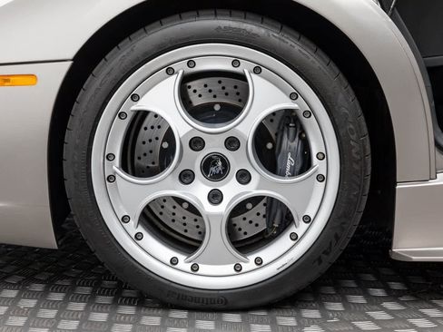 Used 2003 Lamborghini Murcielago Coupe image 8