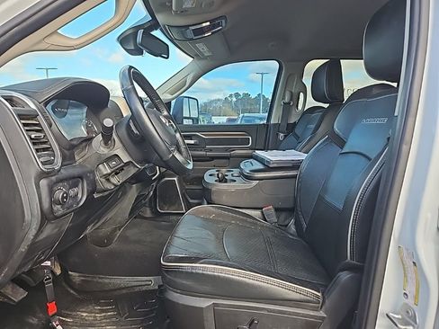 Used 2024 RAM 2500 Laramie image 16