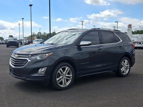 Used 2020 Chevrolet Equinox Premier image 3