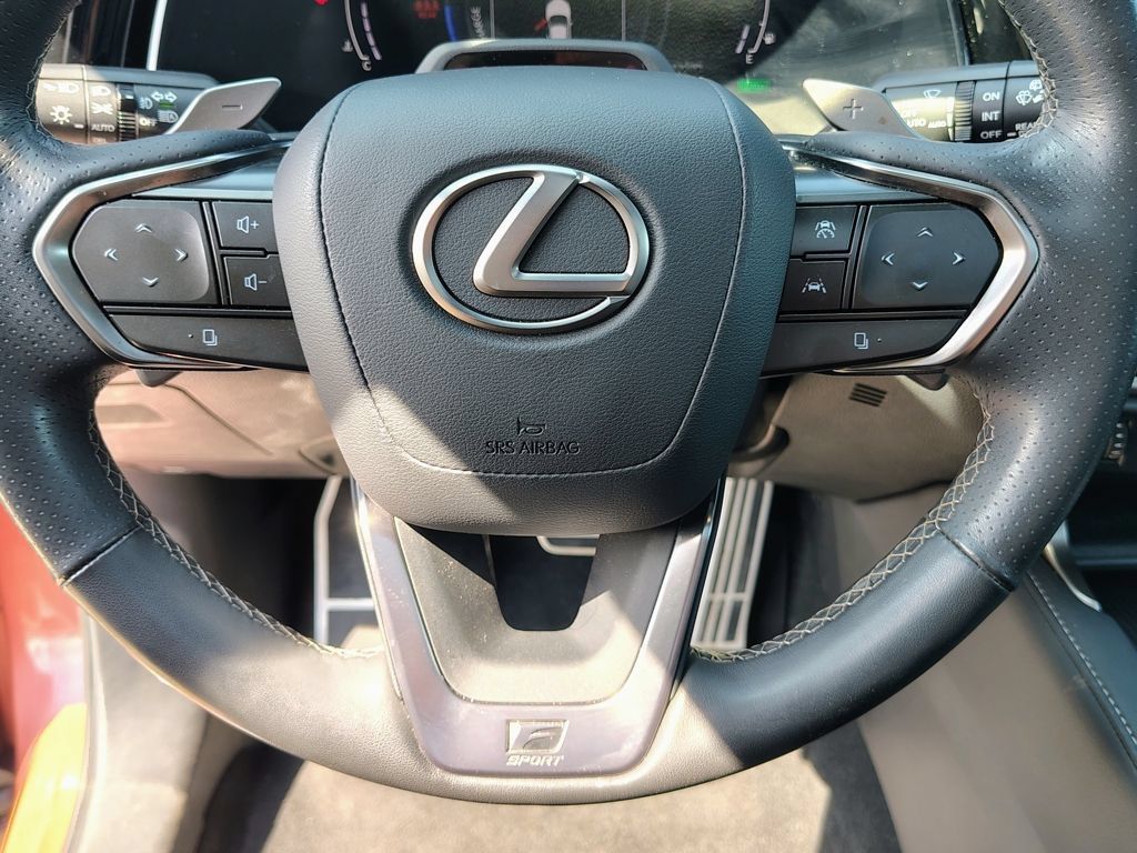 Used 2023 Lexus RX 500h F Sport w/ Cold Area Package AWD/4WD image 23