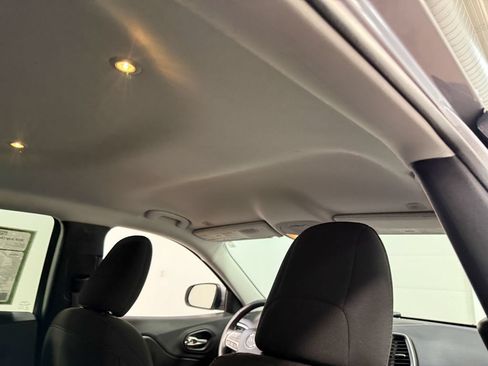 Used 2019 Jeep Cherokee Latitude w/ Comfort & Convenience Group AWD/4WD image 68