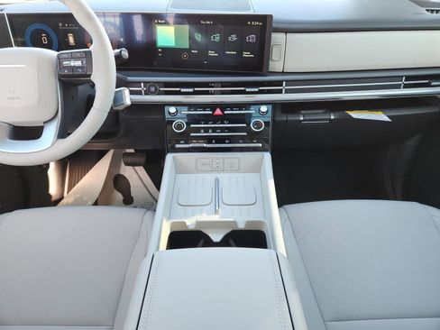 New 2026 Hyundai Santa Fe SE image 12