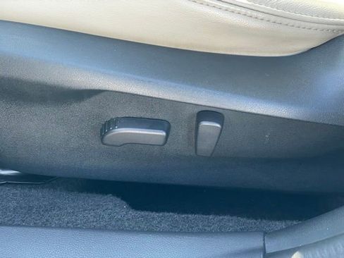 Used 2019 Subaru Impreza 2.0i Limited image 12