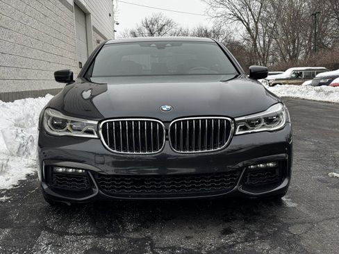 Used 2016 BMW 750i 750i w/ M Sport Package image 11