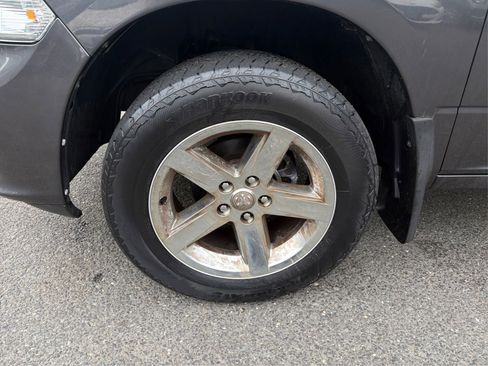 Used 2018 RAM 1500 Express w/ Express Value Package AWD/4WD image 16