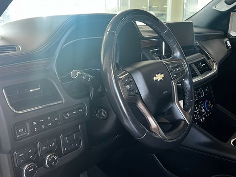Used 2023 Chevrolet Suburban High Country w/ Advanced Technology Package image 12