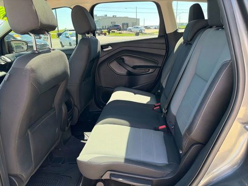 Used 2016 Ford Escape SE w/ SE Cold Weather Package image 21