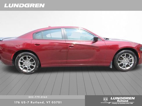 Used 2017 Dodge Charger SXT w/ Driver Confidence Group AWD/4WD image 3